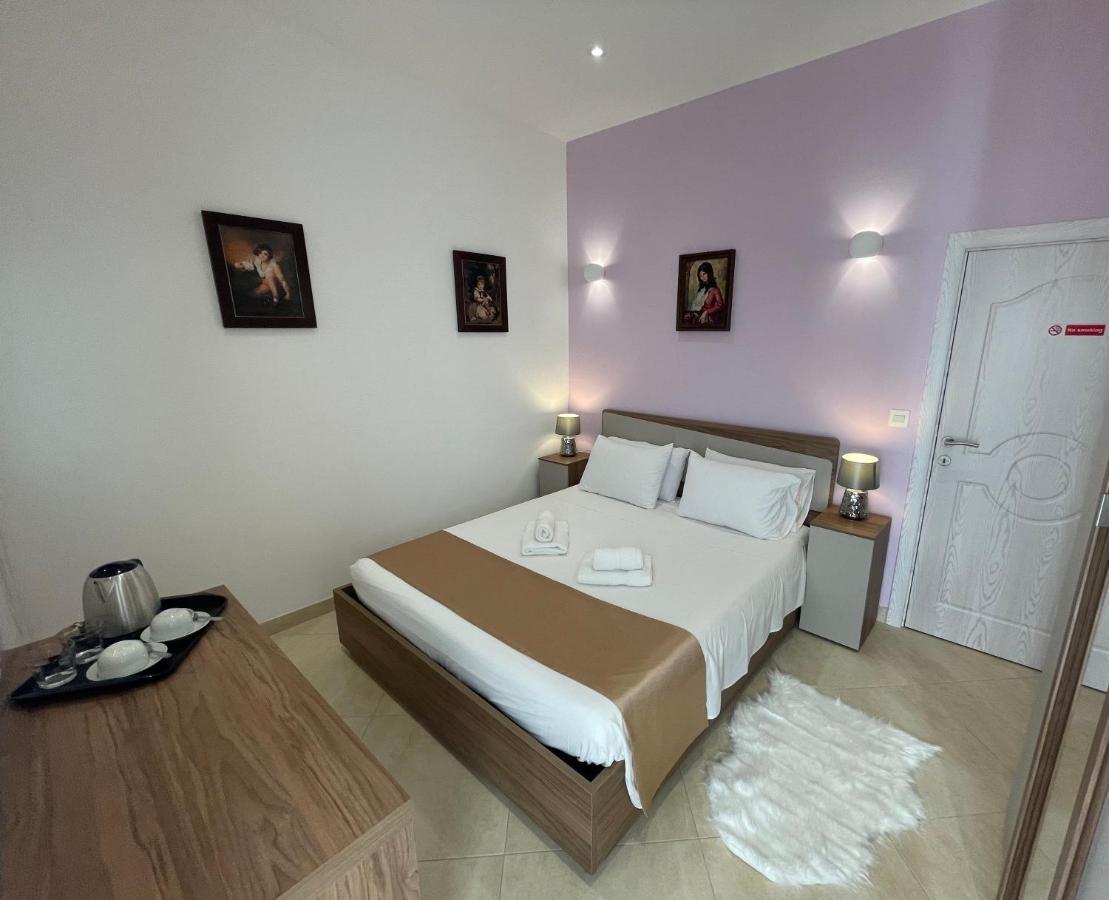 Alina Boutique Living Panzió Victoria Kültér fotó