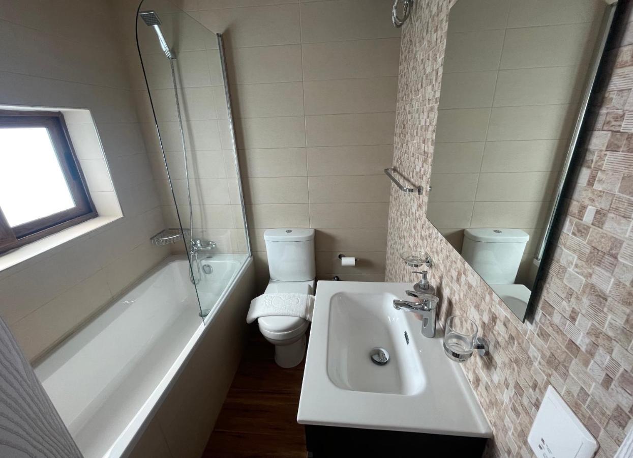 Alina Boutique Living Panzió Victoria Kültér fotó