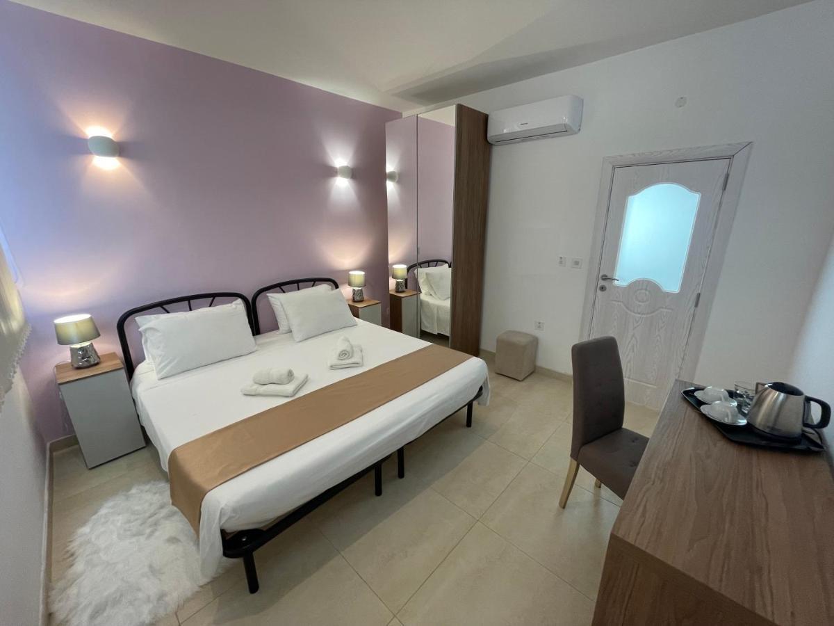 Alina Boutique Living Panzió Victoria Kültér fotó