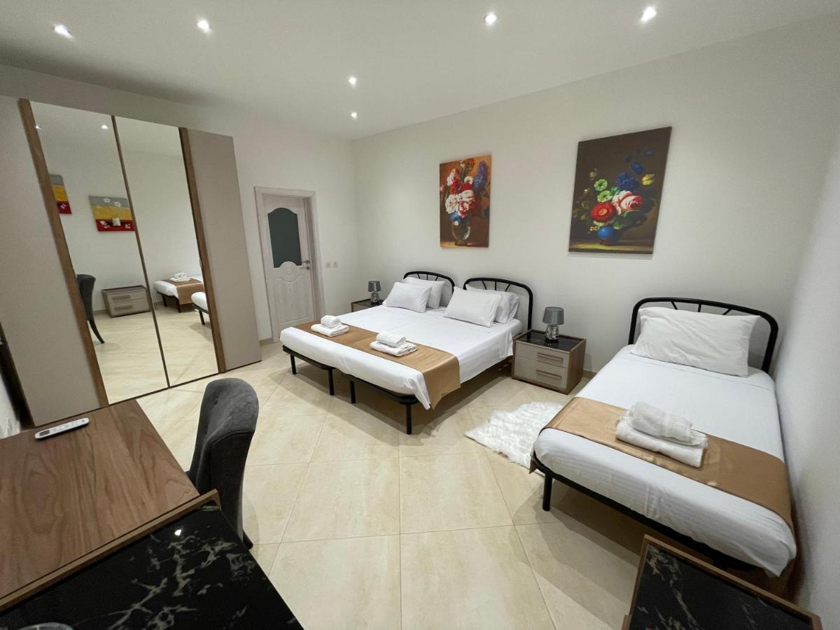 Alina Boutique Living Panzió Victoria Kültér fotó