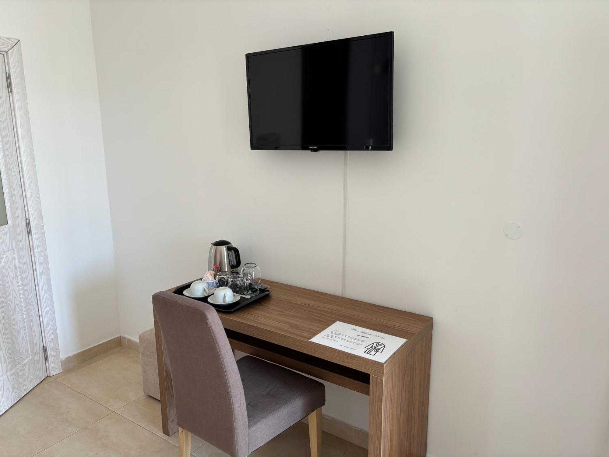 Alina Boutique Living Panzió Victoria Kültér fotó